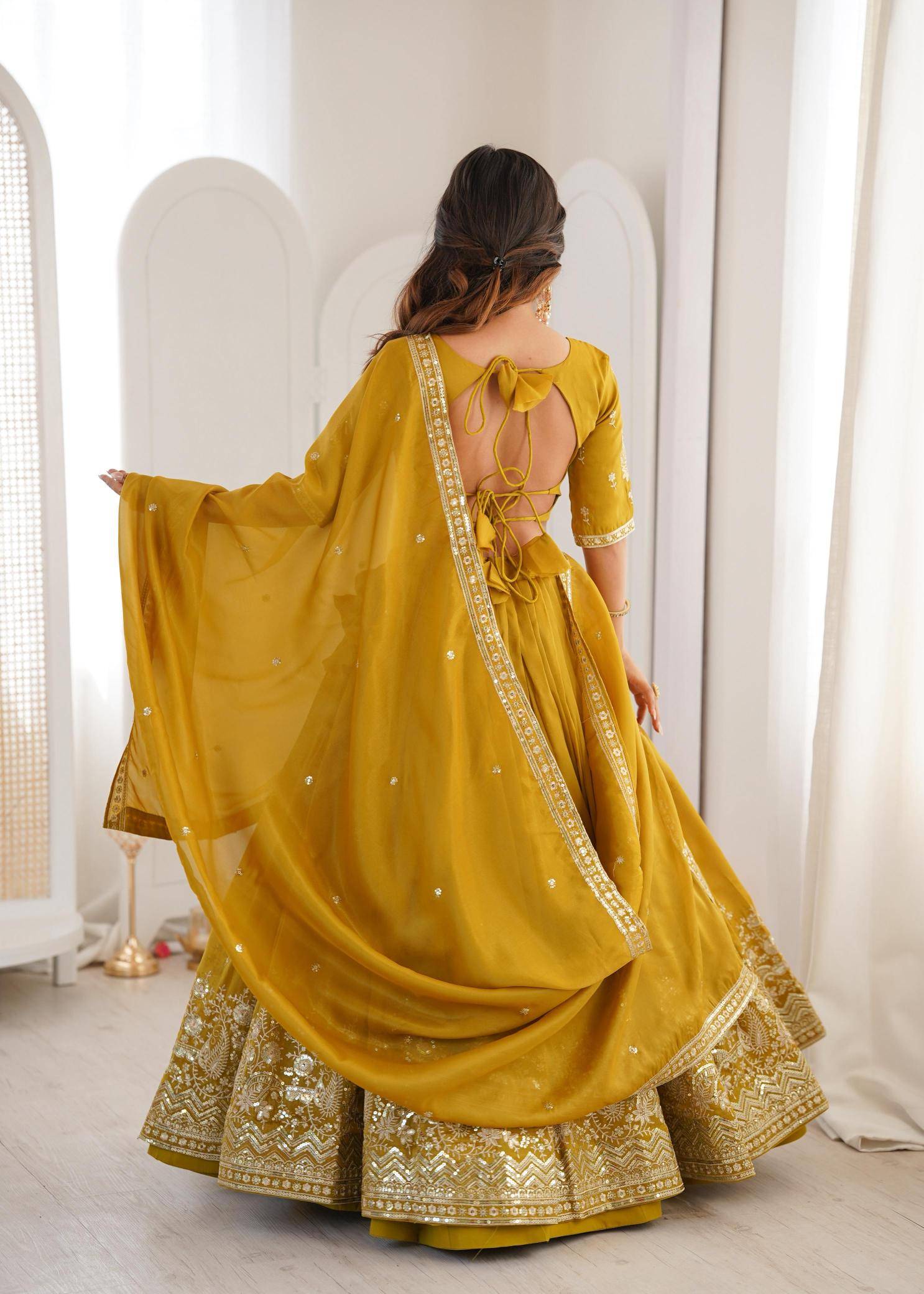 Pehnava RR 44 BANARASI Bridal lehenga choli shops in Pune